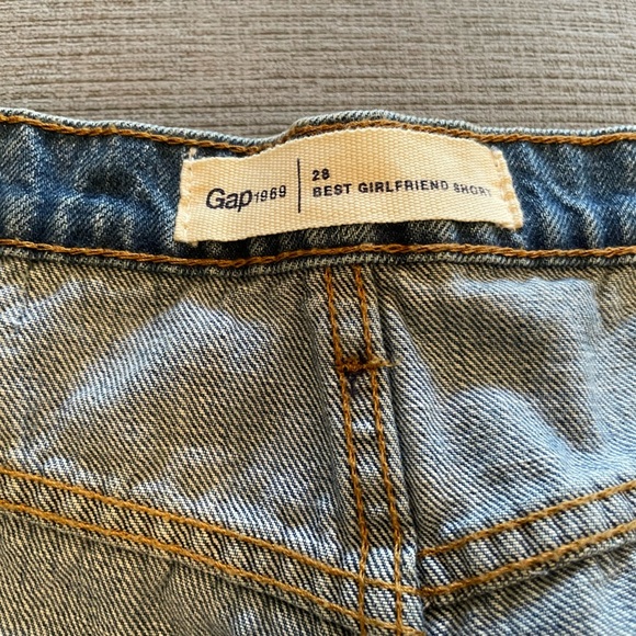 GAP 1969 Best Girlfriend Cuffed High Rise Denim Shorts Size 28R EUC - Picture 7 of 12